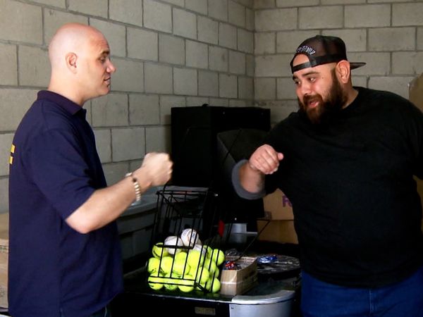 Storage Hunters - Triple X