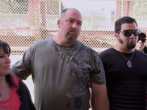 Storage Hunters - Never A Safe Bet