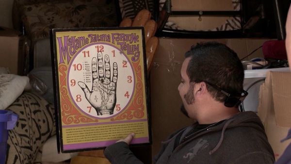 Storage Hunters - Naughty Hands & Crazy Pants