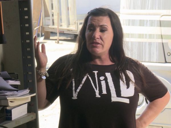 Storage Hunters - Stormy Waters
