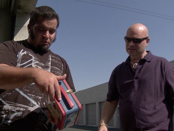 Storage Hunters - Truth Or Dare