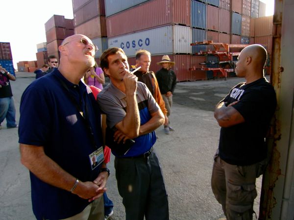 Container Wars - Sailing Away