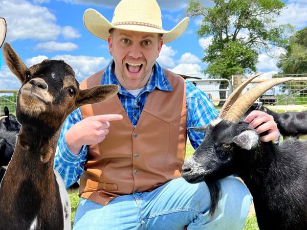 Cowboy Jack - Learn About Farm Animals - Visit a Goat Farm