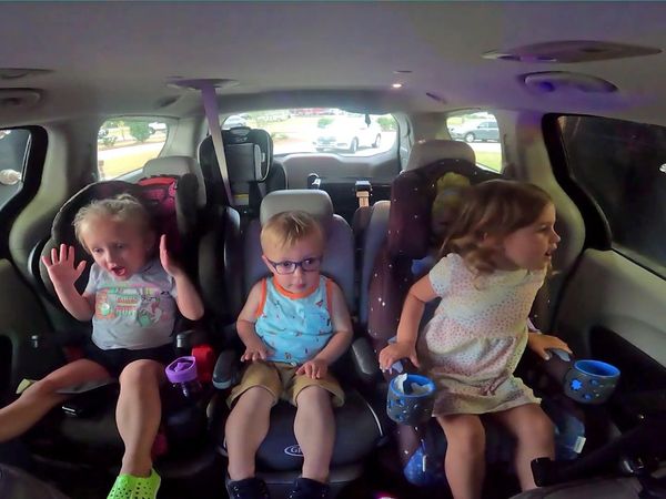 Handyman Hal - Handyman Hal Works at the Car Wash | Drive Thru Car Wash for Kids