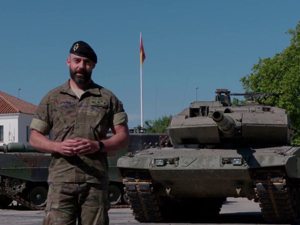 Iconic Combat Machines - Leopard Tiger