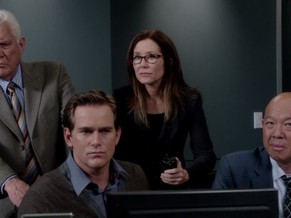 Major Crimes - Out of Bounds