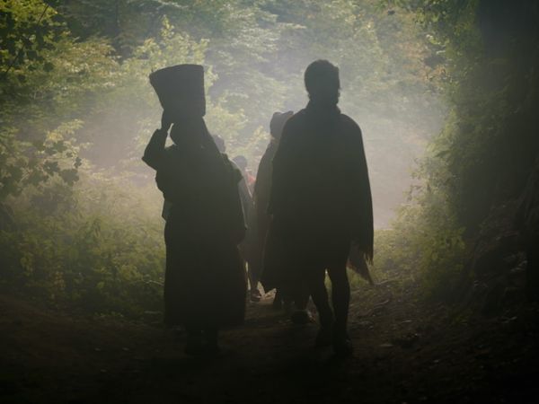 Scanning History - Mapping the Amber Road