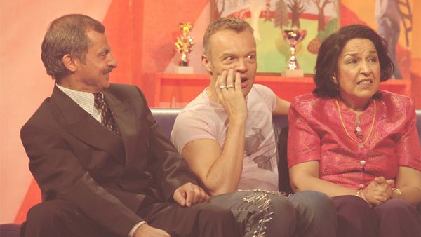 The Kumars at No. 42 - XMAS SPECIAL 2001: Gary Linekar, Claire Sweeney & Mel B