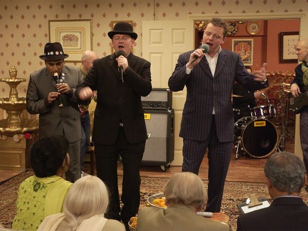 The Kumars at No. 42 - Shane Richie & Robin Gibb