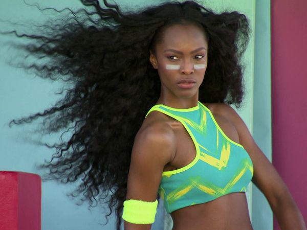 America's Next Top Model - The Guy Who Gets A Hickey