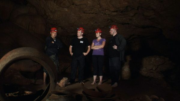 Ghost Hunters Int'L - The Crystal Maiden: Belize & France