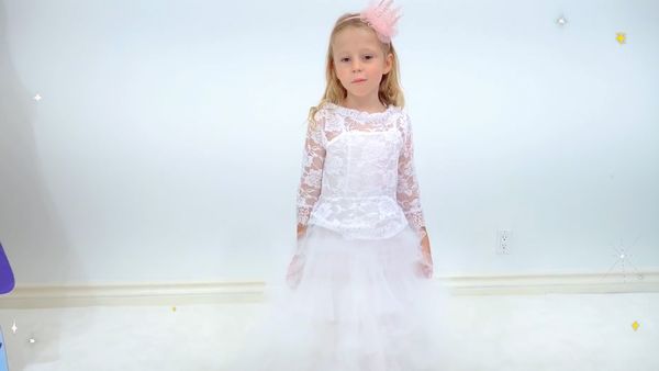 Like Nastya - Nastya’s Festive Fun: Princess Lessons, Halloween Treats, and Foam Fun