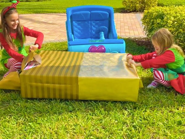 Like Nastya - Nastya’s Christmas Chronicles: Gifts, Giggles, and Holiday Adventures