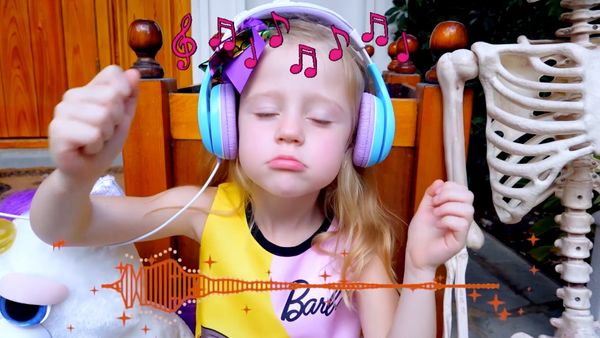 Like Nastya - Nastya’s Fun-Filled Days: Adventures, Dress-Up, and Summer Travels