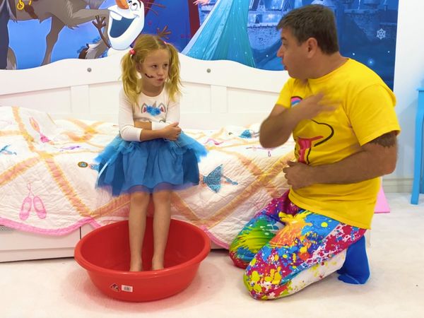 Like Nastya - Nastya's Whimsical Escapades: Beach Adventures, Dance Contests, and Playful Pretends