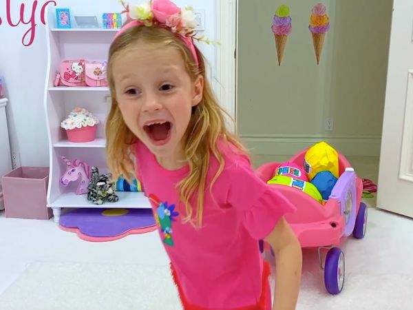 Like Nastya - Nastya's Delightful Adventures: Mystery Surprises, Sweet Treats, and Shopping Spree