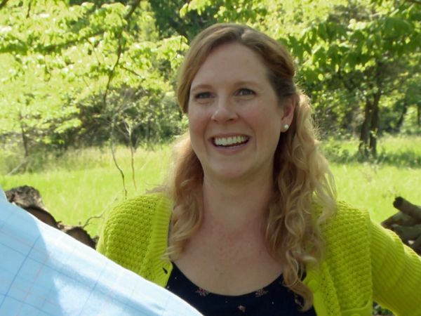 Tiny House Hunting - Episode 407