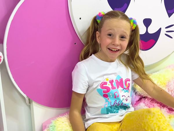Like Nastya - Nastya's Life Lessons: School, Good Deeds, and Blogging Success