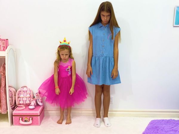 Like Nastya - Nastya’s Sweet Surprises: Lessons in Love, Friendship, and Halloween Fun