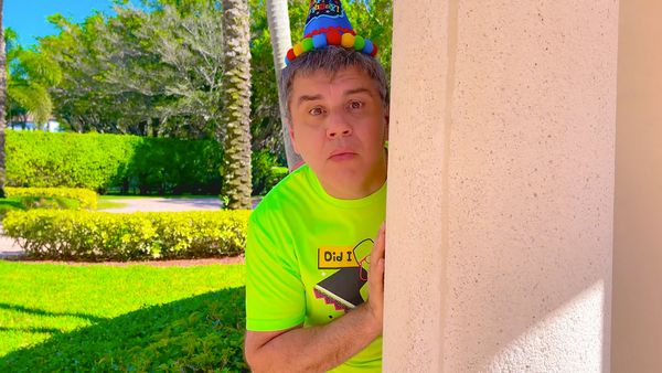 Like Nastya - Nastya and Dad's Scientific Birthday Adventure