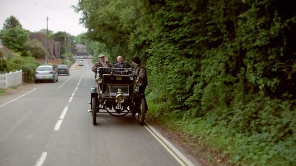 Vintage Roads: Great And Small - London To Land's End