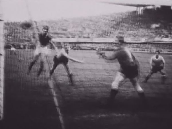 Historias Mundiales - Maradona y su magia