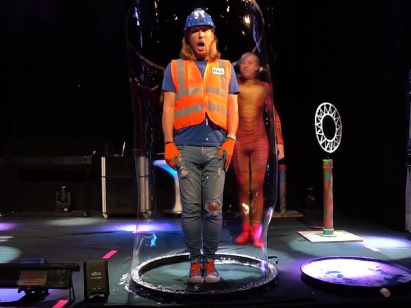 Handyman Hal - Amazing Bubbles With Handyman Hal | Huge Bubbles | Bubble Magic