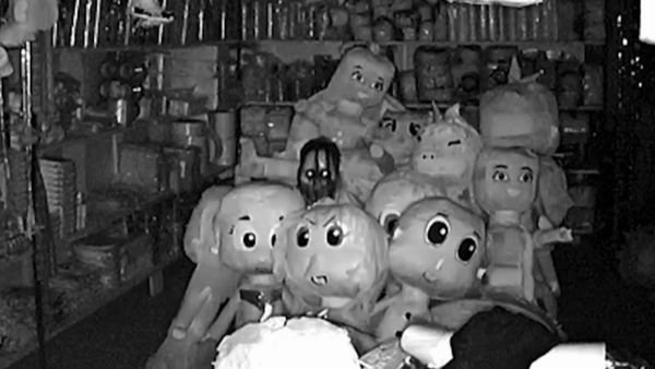 Paranormal Caught on Camera - Episode 414