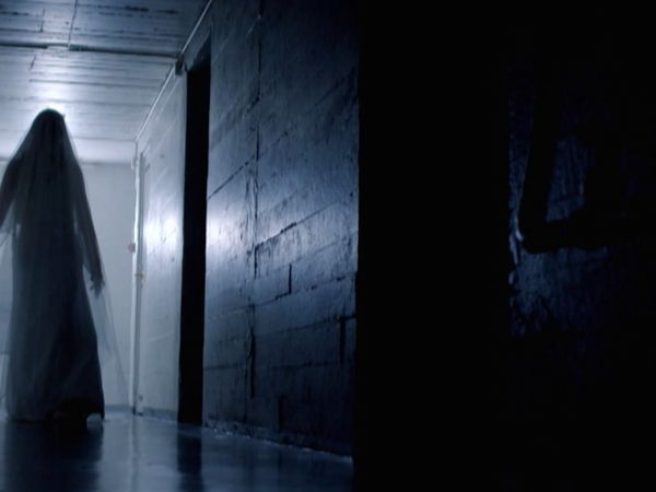 Paranormal Caught on Camera - Episode 420
