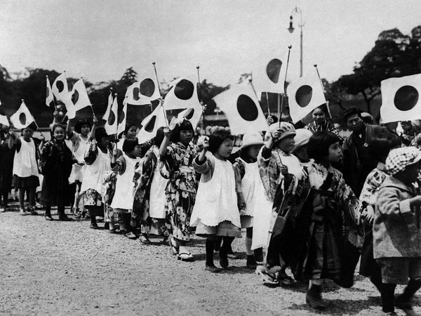 Inside Japan's War - Rising Sun