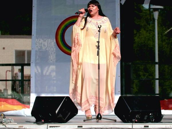 Queen of the Oil Patch - Orgullo