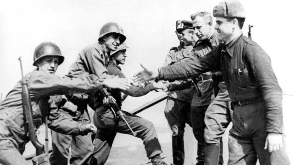 Countdown to Surrender - The Last 100 Days - Downfall and Liberation