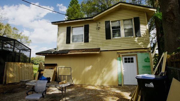 Zombie House Flipping - Episode 412