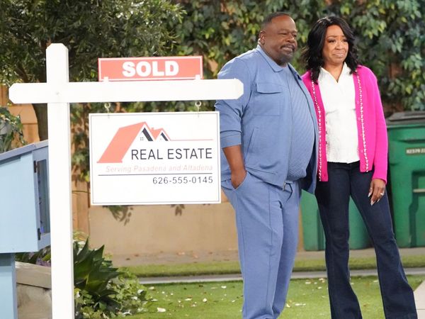 The Neighborhood (Latest Episodes) - Welcome to Goodbye