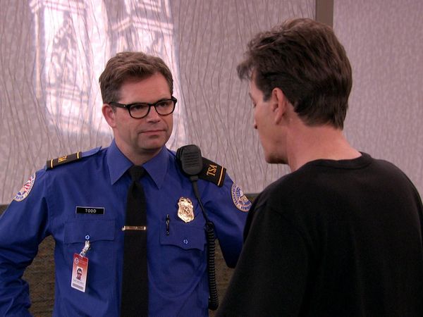 Terapia con Charlie - Charlie y el sexo en el aeropuerto