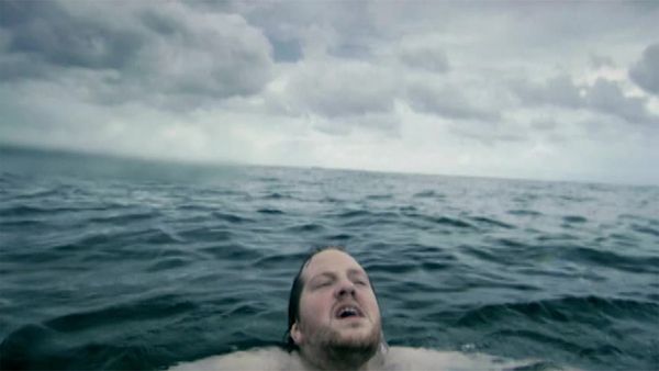I Shouldn't Be Alive - Miedo en caída libre