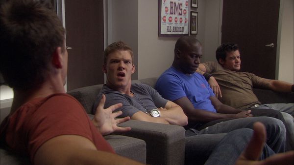 Blue Mountain State - Exámenes de medio curso