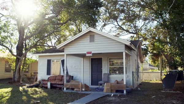 Zombie House Flipping - Episode 512