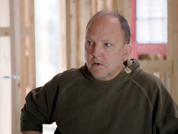 Zombie House Flipping - Episode 520