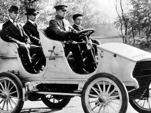 Great Inventions - Cars