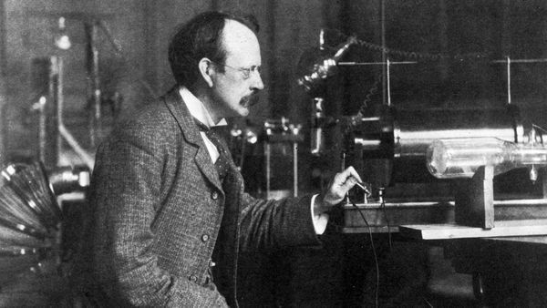 Great Inventions - X-Rays