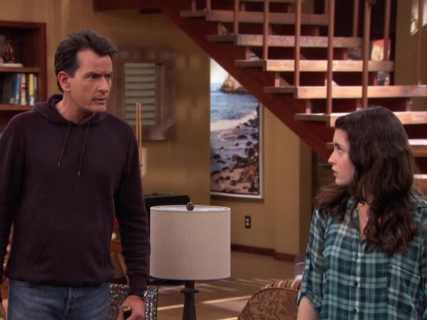 Terapia con Charlie - Las fotos guarras de Charlie y Kate