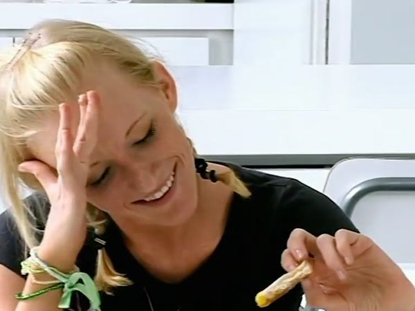 Supersize Vs Superskinny - Revisit 1 - Gillian & Heather
