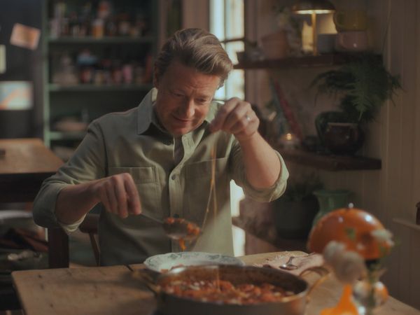 Jamie's Feasts for Less - Episode 106