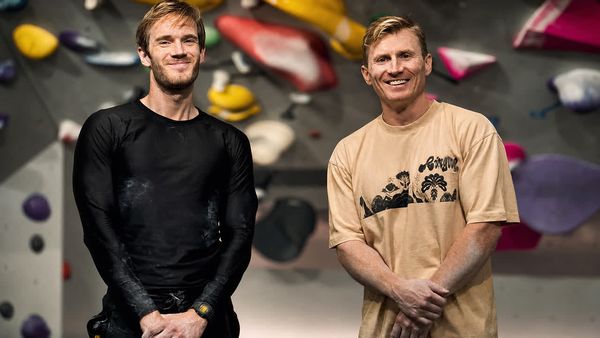 Magnus Midtbø - PewDiePie takes me bouldering in Tokyo