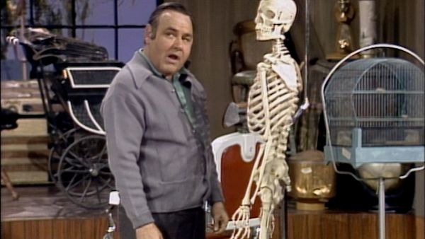 The Best of the Dean Martin Show - Jonathan Winters (3/2/1972)