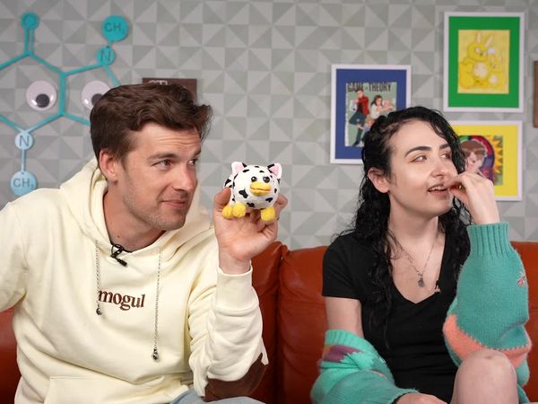 Game Theory Live - Don't Let Him in Your House!: "Peepy's Theme" and itemLabel