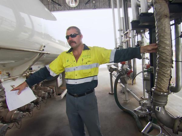 Outback Truckers - Wet Season Rush