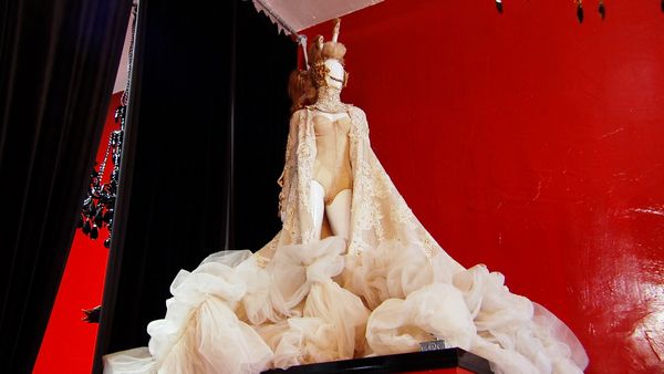 David Tutera Unveiled - Nik and Shayne's Immaculate Reception