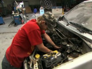 Motor City Motors - Festevil